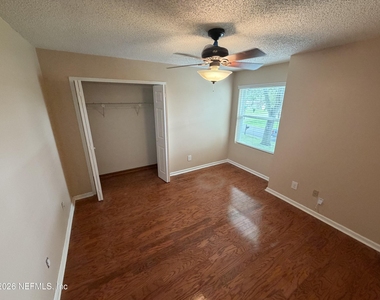 8532 Bitterwood Court - Photo Thumbnail 5