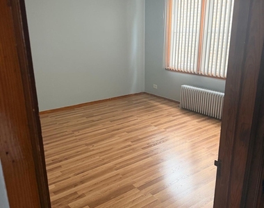 4314 N Menard Avenue - Photo Thumbnail 5