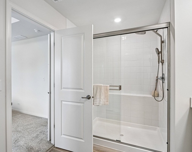 1611 Bentz Way - Photo Thumbnail 23