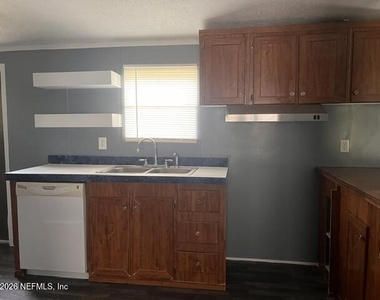 19070 Nw 49th Place - Photo Thumbnail 8