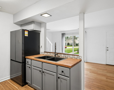 1229 Nova Court - Photo Thumbnail 10