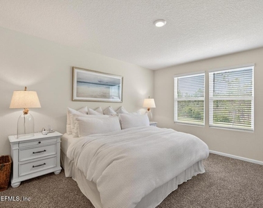 75644 Bridgewater Drive - Photo Thumbnail 5