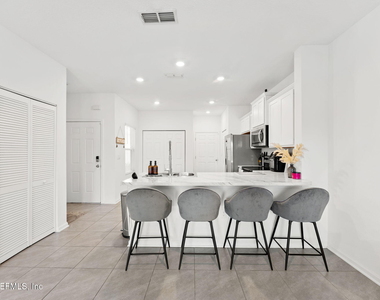 9049 Gifford Drive - Photo Thumbnail 8