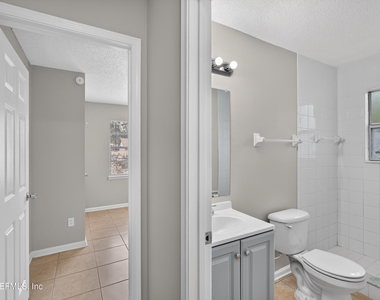 1040 Willow Cove Court E - Photo Thumbnail 19