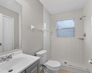 1040 Willow Cove Court E - Photo Thumbnail 18