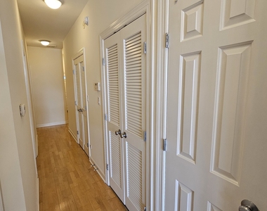 511 N Hartland Court - Photo Thumbnail 6