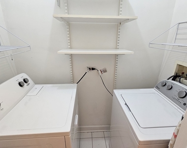 511 N Hartland Court - Photo Thumbnail 12