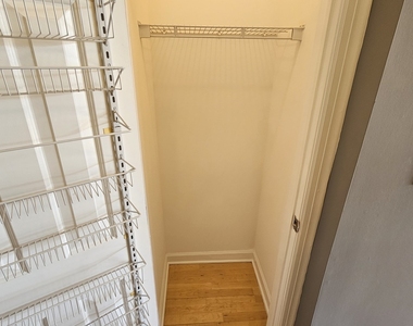 511 N Hartland Court - Photo Thumbnail 13