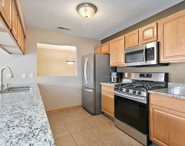952 Arvle Circle - Photo Thumbnail 10
