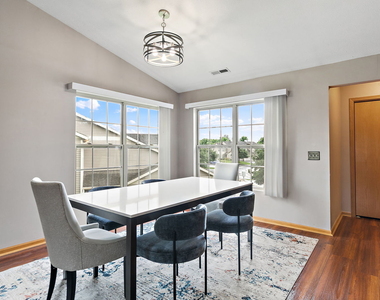 952 Arvle Circle - Photo Thumbnail 7