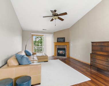 952 Arvle Circle - Photo Thumbnail 6