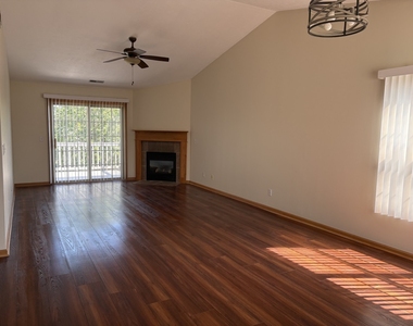 952 Arvle Circle - Photo Thumbnail 5