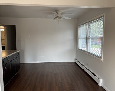4537 Maple Avenue - Photo Thumbnail 2