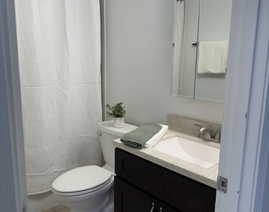 4537 Maple Avenue - Photo Thumbnail 6