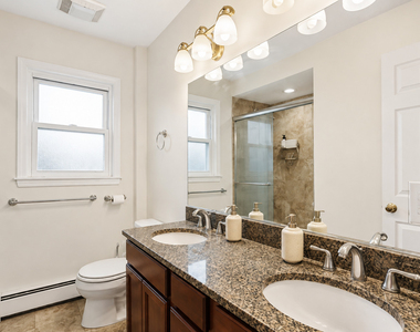 2147 Ridge Avenue - Photo Thumbnail 17