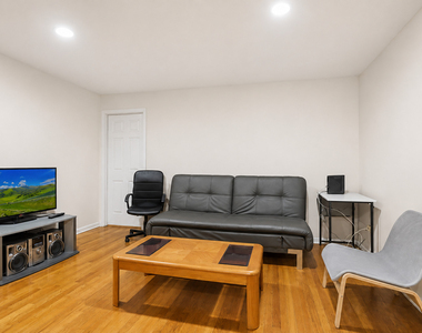 2147 Ridge Avenue - Photo Thumbnail 4