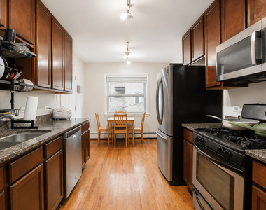 2147 Ridge Avenue - Photo Thumbnail 7