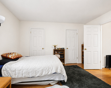 2147 Ridge Avenue - Photo Thumbnail 13