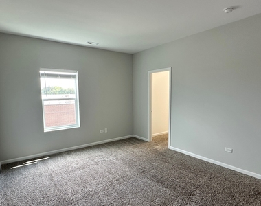 855 E Main Street - Photo Thumbnail 10