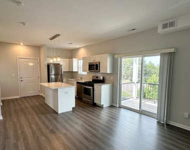 855 E Main Street - Photo Thumbnail 6