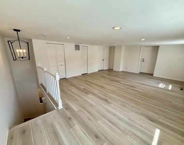 937 W Armitage Avenue - Photo Thumbnail 5