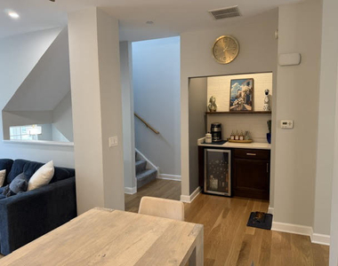 779 Sanborn Street - Photo Thumbnail 6
