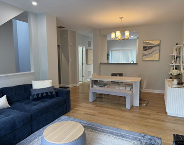 779 Sanborn Street - Photo Thumbnail 9
