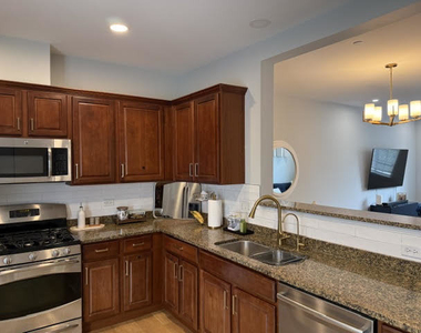 779 Sanborn Street - Photo Thumbnail 14