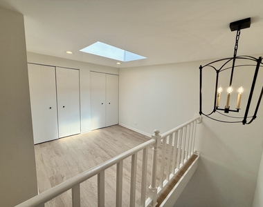 935 W Armitage Avenue - Photo Thumbnail 16