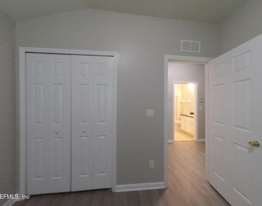 10310 Red Tip Road - Photo Thumbnail 9