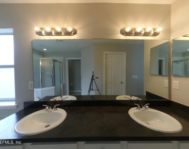 10310 Red Tip Road - Photo Thumbnail 7