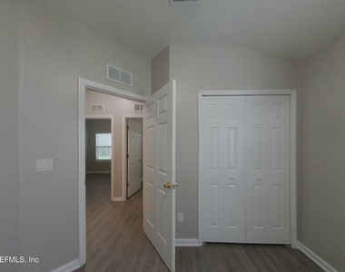 10310 Red Tip Road - Photo Thumbnail 8