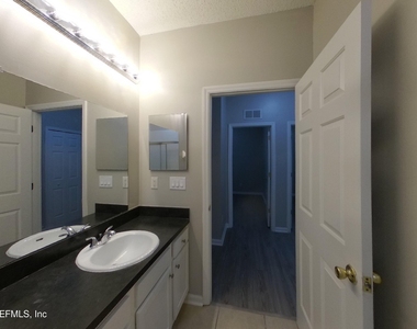 10310 Red Tip Road - Photo Thumbnail 13