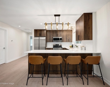 511 Forest Avenue - Photo Thumbnail 4