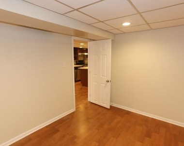 1473 W Erie Street - Photo Thumbnail 13