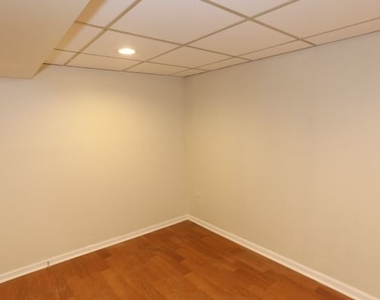 1473 W Erie Street - Photo Thumbnail 11