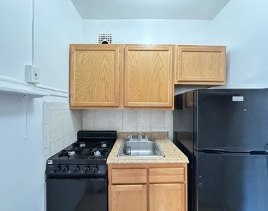 434 W Wellington Avenue - Photo Thumbnail 2