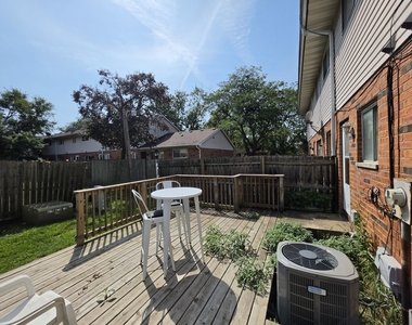 5044 Brighton Lane - Photo Thumbnail 16