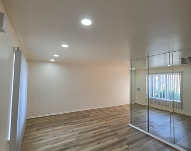 5044 Brighton Lane - Photo Thumbnail 1