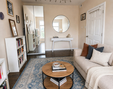 1626 W Farwell Avenue - Photo Thumbnail 3