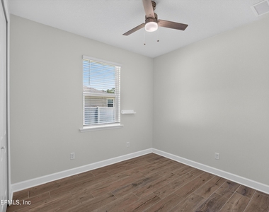 855 Flach Drive - Photo Thumbnail 27