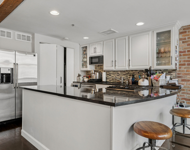 1000 W Washington Boulevard - Photo Thumbnail 9