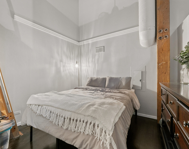 1000 W Washington Boulevard - Photo Thumbnail 13