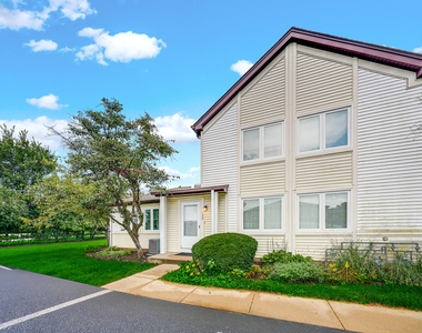 120 Inverrary Lane - Photo Thumbnail 2