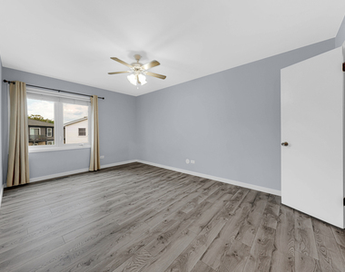120 Inverrary Lane - Photo Thumbnail 12