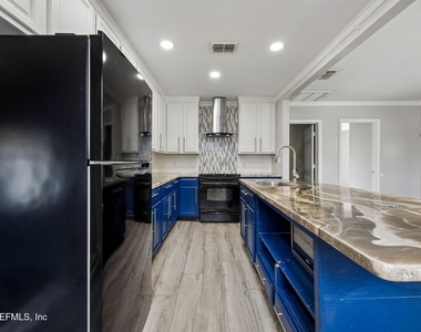9115 Jackson Avenue - Photo Thumbnail 10