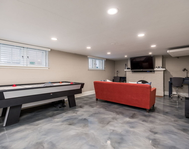 1135 N Kenilworth Avenue - Photo Thumbnail 41
