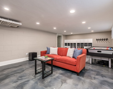 1135 N Kenilworth Avenue - Photo Thumbnail 42