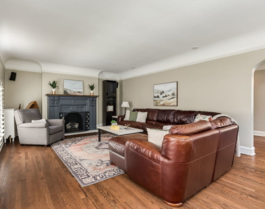 1135 N Kenilworth Avenue - Photo Thumbnail 6
