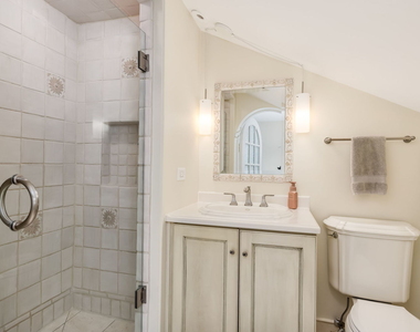 1135 N Kenilworth Avenue - Photo Thumbnail 35